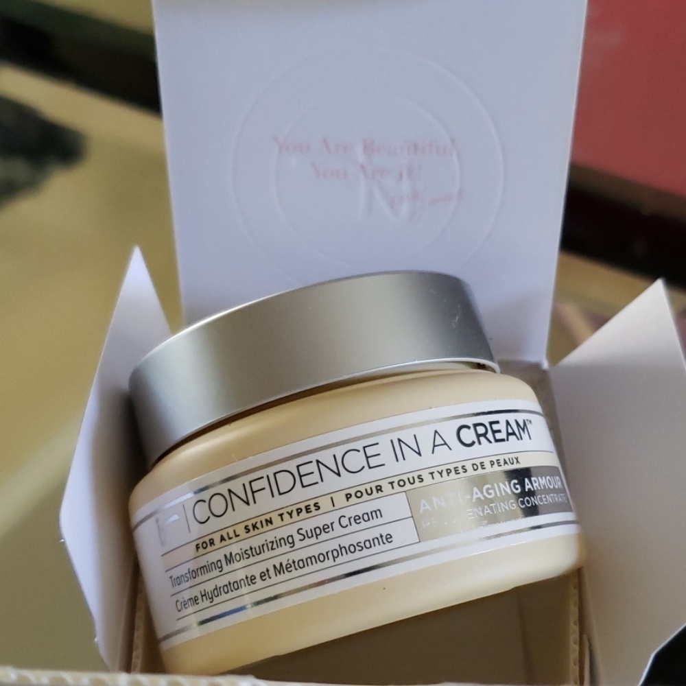 Anti Aging Moisturizing Cream